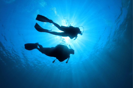 scuba diving tours from airlie beach