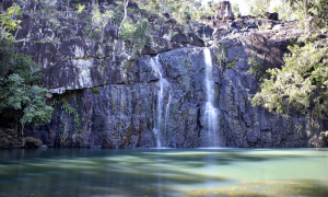 How to explore Cedar Creek Falls, Airlie Falls